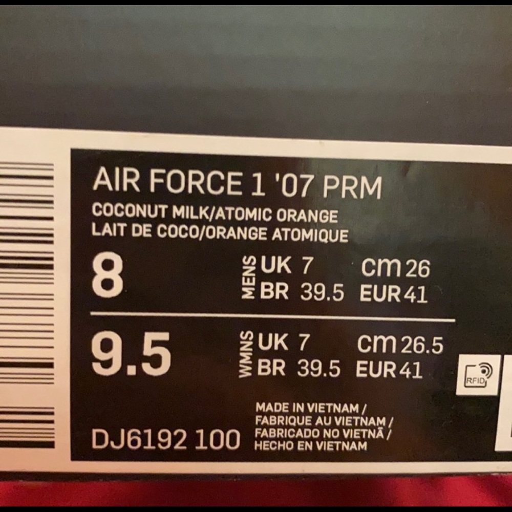Nike Air Force 1 - Picture 5 of 5